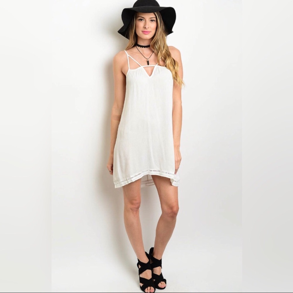 3/$15 CLEARANCE ✨Casual Chic Dress (Ivory) - Picture 4 of 4